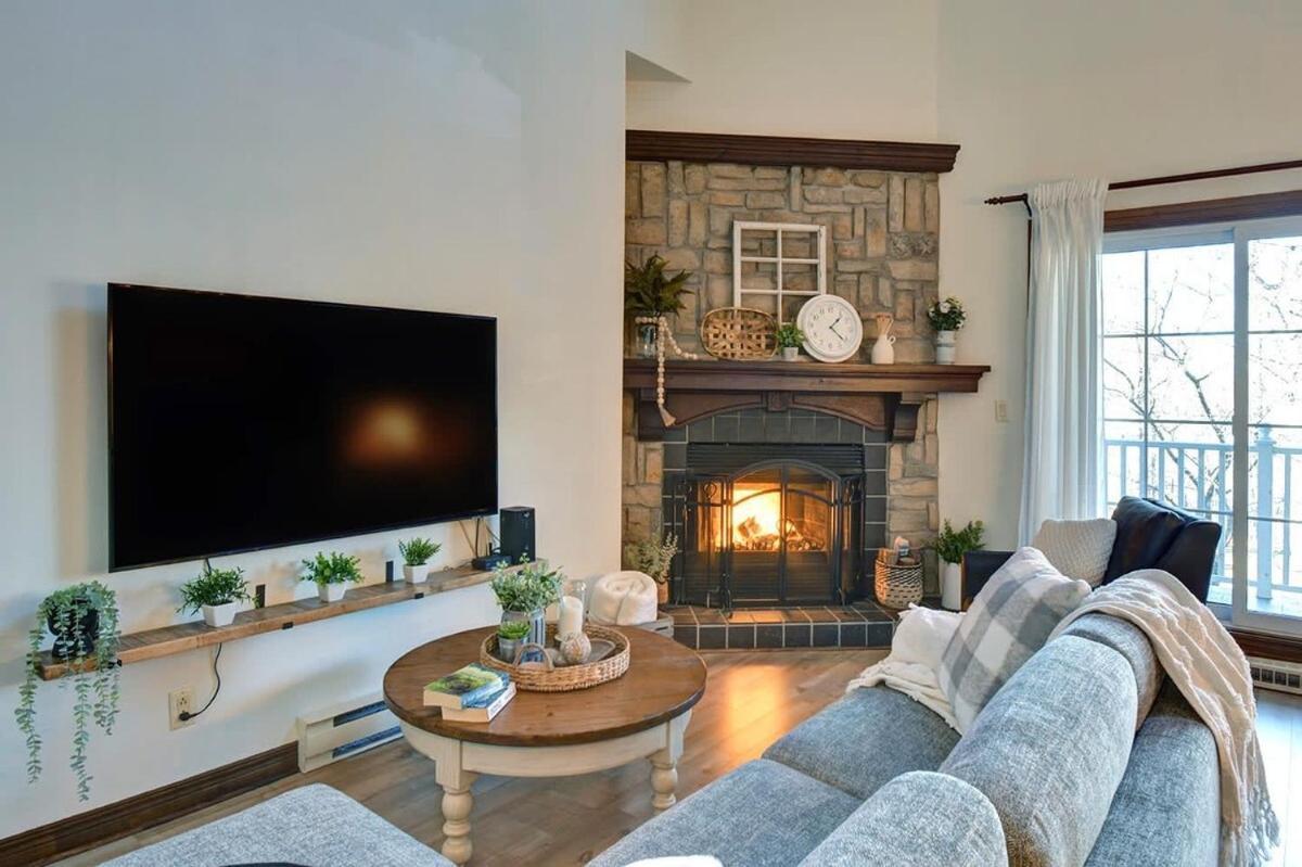 Huge Condo In Front Of Tremblant Ski Resort Μοντ Τρεμπλάν Εξωτερικό φωτογραφία